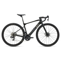 MY24AvailAdvancedEplusEL0 ColorARawCarbon